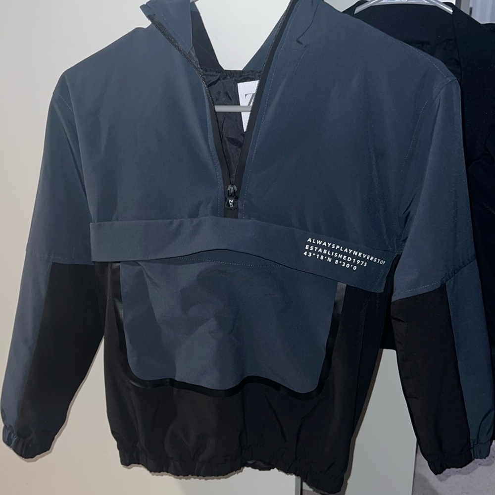 Zara pull over hoodie